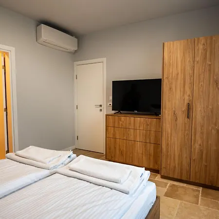 빌라 павлевски 반야